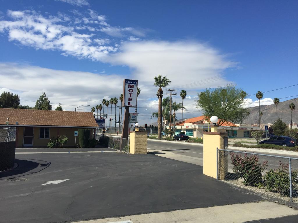 Hacienda Motel San Jacinto Exteriör bild