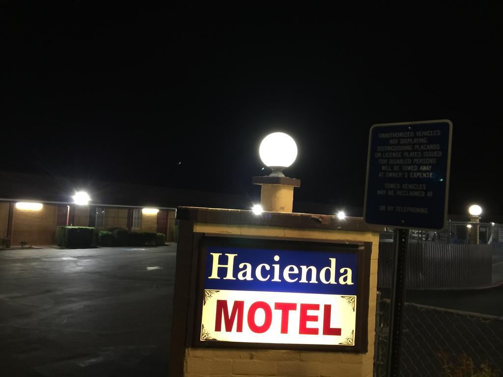 Hacienda Motel San Jacinto Exteriör bild